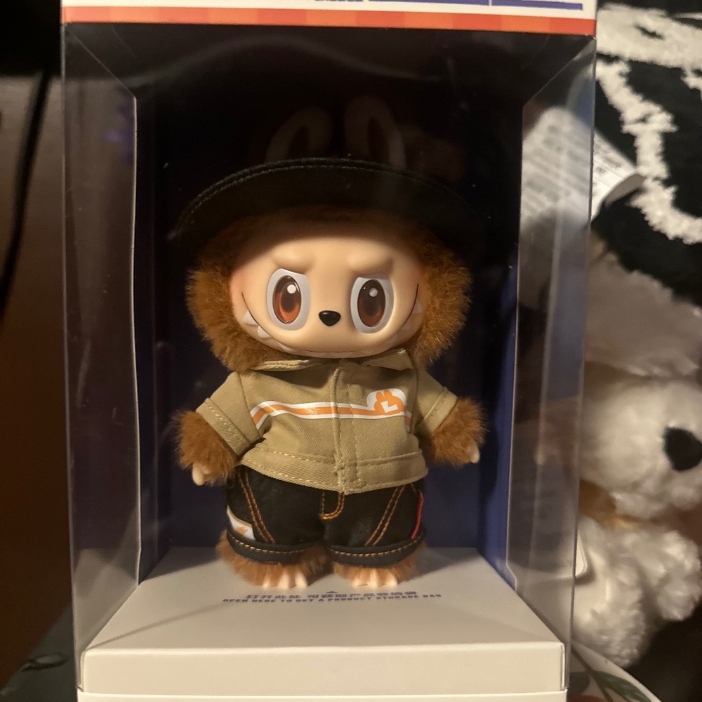 Popmart Labubu WACKY MART - MANAGER SERIES